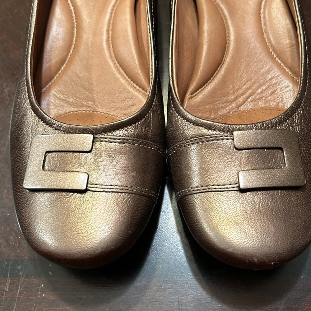 Clarks Artisan slip on shoes, Metallic Brown, size 10